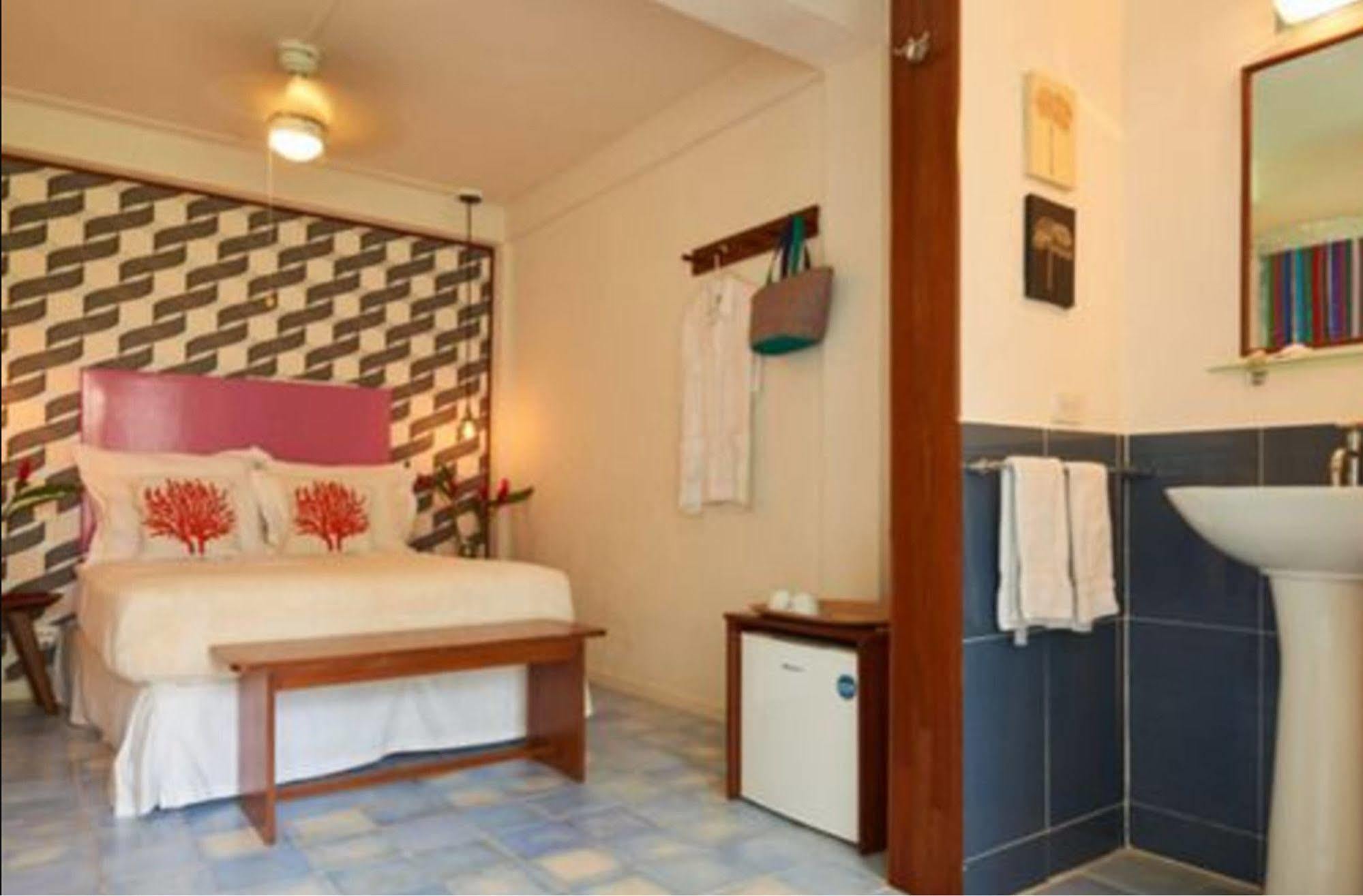 Casa Del Rayo Verde Hotelito Solidario Portobelo Kültér fotó
